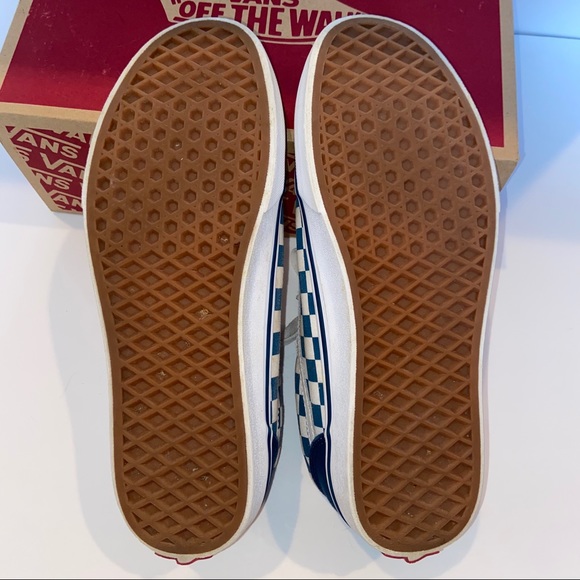 VANS - Picture 5 of 5